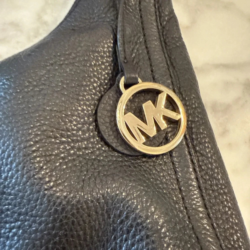 Michael Kors Black Pebbled Leather Lydia‎ Hobo Bag Soft Supple Leather Classic